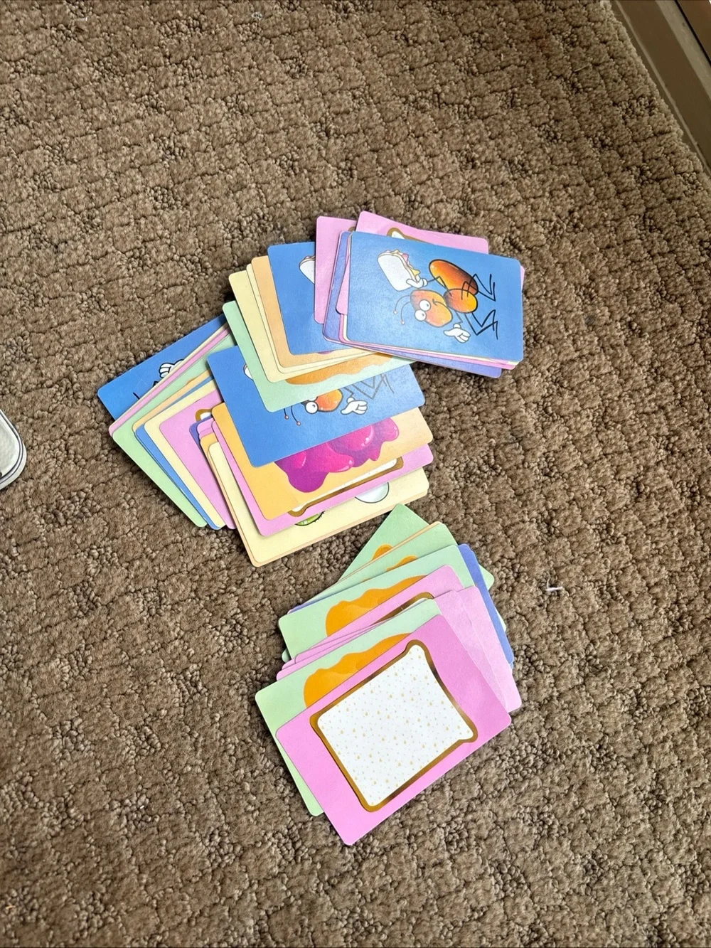 Peanut Butter & Jelly Card Game Tin - closes well but missing closure on case